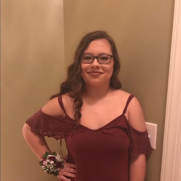 Meet your Posher, Katie - Picture 1 of 1